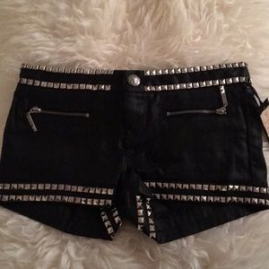 NWT Guess studded black coated short shorts, sz 27